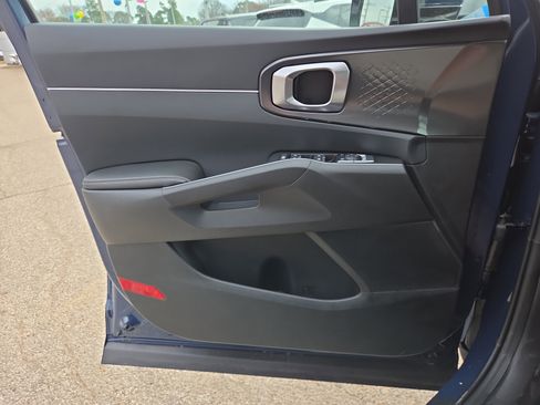 New 2026 Kia Sorento S w/ S Panoramic Sunroof Package FWD image 9