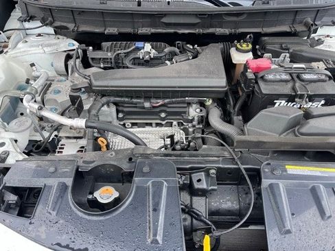 Used 2018 Nissan Rogue SL w/ Premium Package image 5