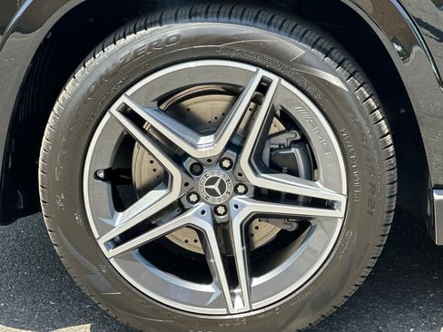 Certified 2025 Mercedes-Benz GLS 450 4MATIC image 25