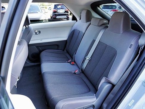 Certified 2024 Hyundai Ioniq 5 SEL RWD image 17