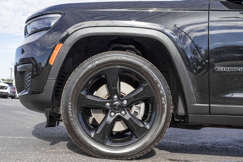 Used 2021 Jeep Grand Cherokee L Laredo AWD/4WD image 35