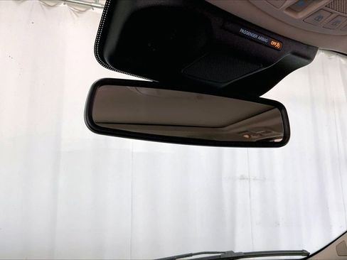 Used 2024 Ford Expedition Limited image 17