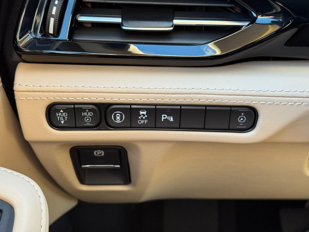Certified 2026 Acura MDX w/ Advance Package AWD/4WD image 23