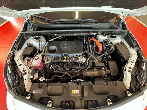 Certified 2024 Toyota Venza Limited AWD/4WD image 24