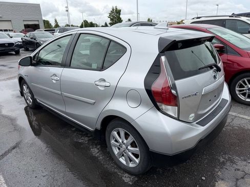 Used 2017 Toyota Prius C Three FWD image 6