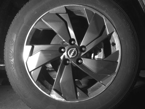 Used 2025 Nissan Rogue SV image 13