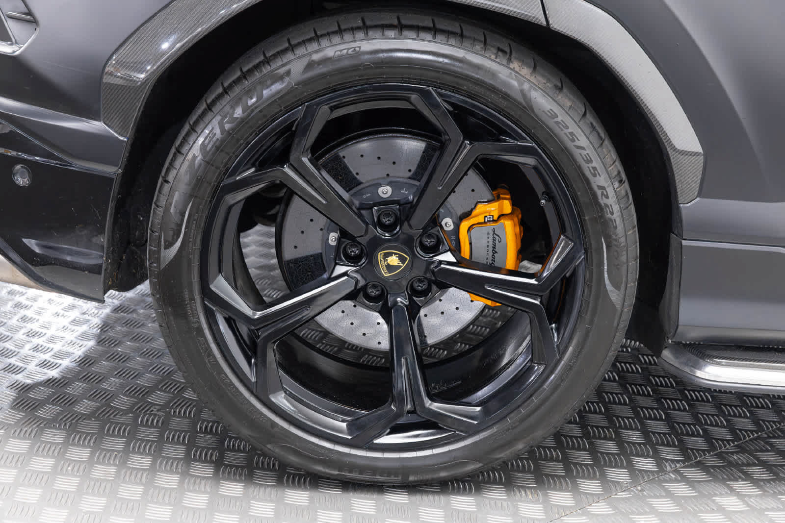 Used 2021 Lamborghini Urus AWD/4WD image 52