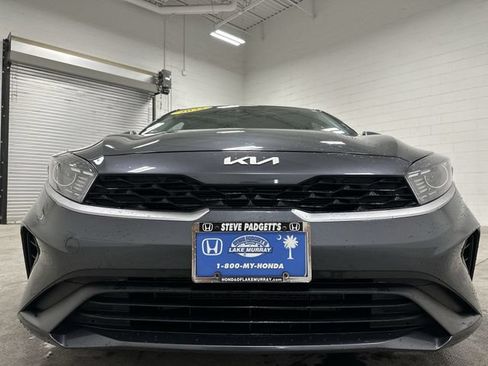 Used 2022 Kia Forte LXS FWD image 10