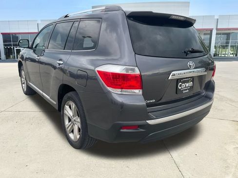 Used 2013 Toyota Highlander Limited FWD image 3