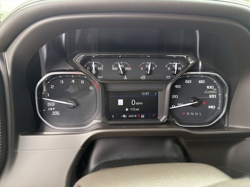 Used 2021 GMC Sierra 1500 SLT image 12