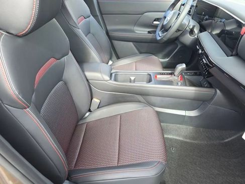 New 2026 Nissan Kicks SR w/ Cold Weather Package image 24