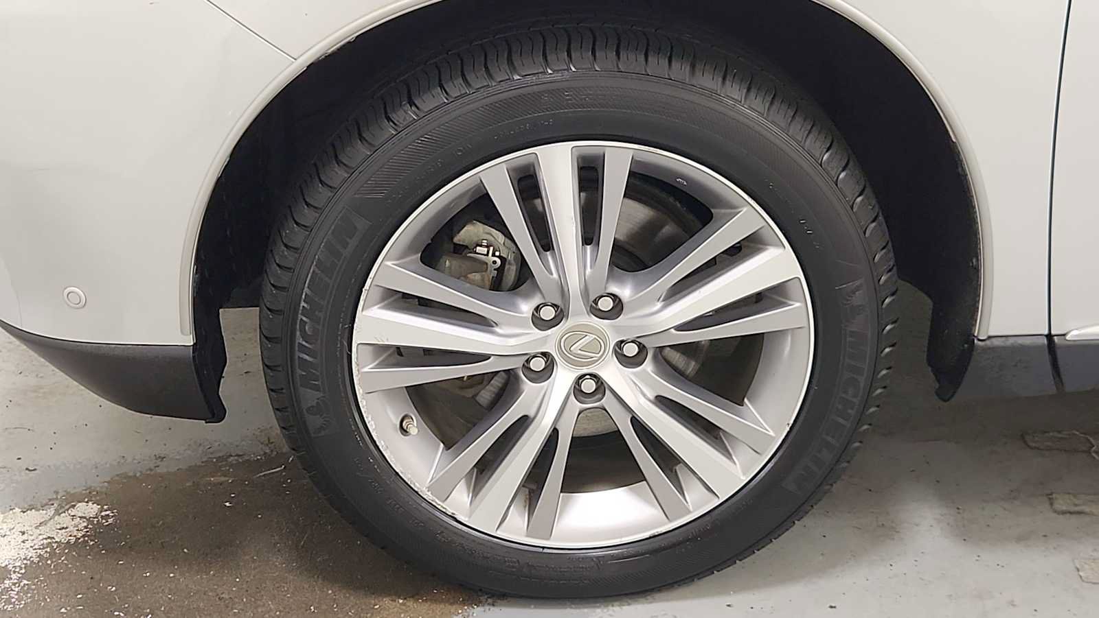 Used 2015 Lexus RX 450h AWD image 10