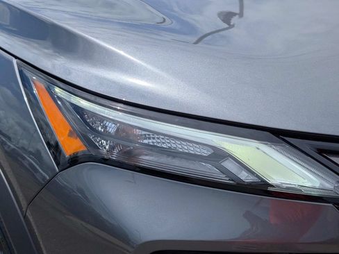 Used 2026 Nissan Rogue SV FWD image 5
