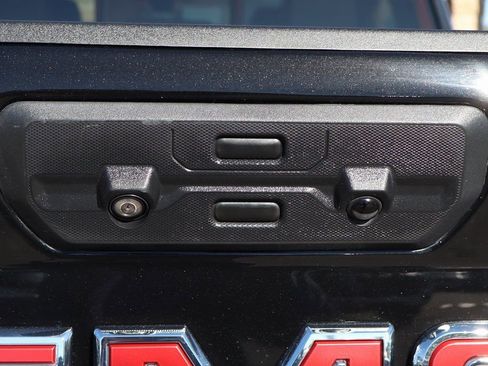 Used 2023 GMC Sierra 3500 Denali w/ Denali Black Diamond Edition image 46