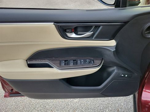 Used 2018 Honda Clarity Plug-In Hybrid image 13