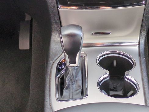 Used 2021 Jeep Grand Cherokee Limited image 19