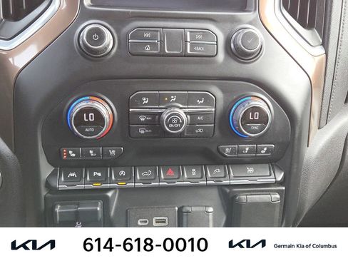 Used 2020 Chevrolet Silverado 1500 High Country w/ Technology Package AWD/4WD image 26