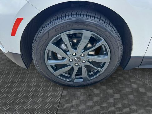 Used 2023 Chevrolet Equinox RS w/ RS Leather Package FWD image 14