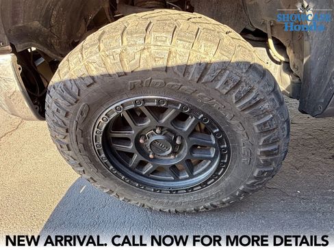 Used 2021 Toyota Tundra SR5 w/ TRD Off-Road Package image 7