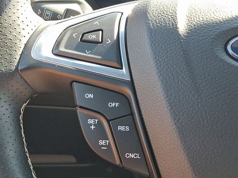 Used 2020 Ford Edge ST w/ Cold Weather Package AWD/4WD image 21