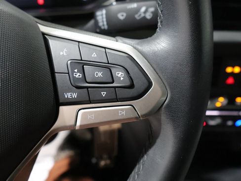 Used 2025 Volkswagen Jetta Sport FWD image 34