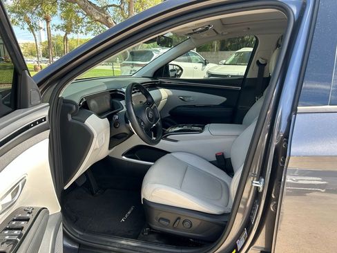 Used 2022 Hyundai Tucson Limited image 15