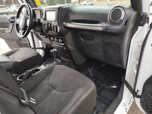 Used 2016 Jeep Wrangler Unlimited Sport w/ Quick Order Package 24S image 22