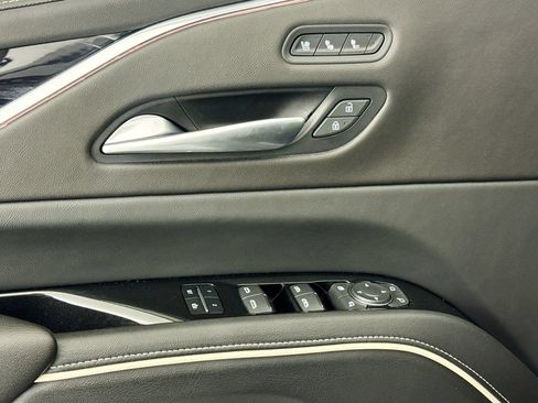 Used 2023 Cadillac Escalade Sport w/ LPO, ONYX Package RWD image 18