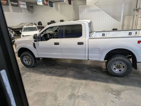 Used 2018 Ford F350 XLT w/ FX4 4x4 Off Road Package image 2