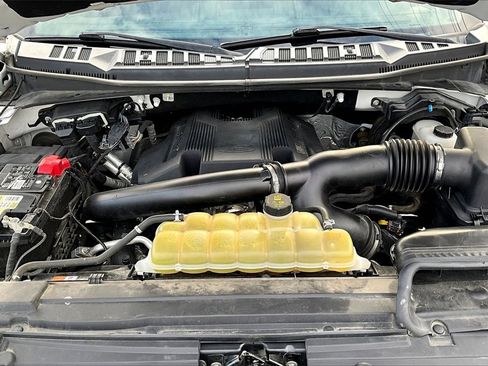 Used 2019 Ford F150 Lariat w/ Trailer Tow Package image 30