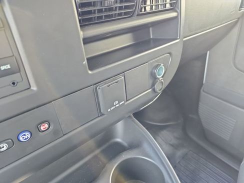 New 2025 GMC Savana 3500 w/ Power Convenience Package image 18