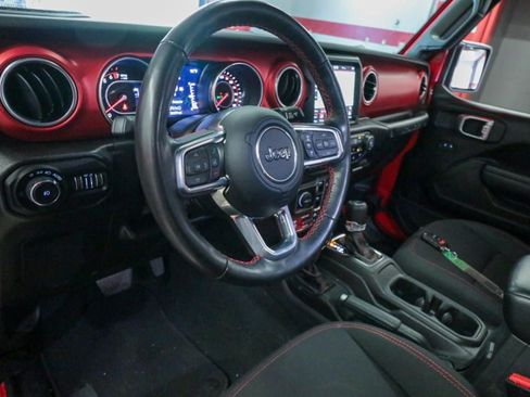 Used 2022 Jeep Wrangler Unlimited Rubicon w/ LED Lighting Group AWD/4WD image 12