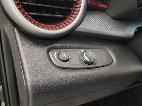 New 2026 Chevrolet Trax RS w/ Sunroof Package image 26