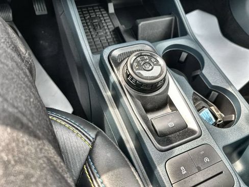 Used 2025 Ford Maverick Lobo AWD/4WD image 25