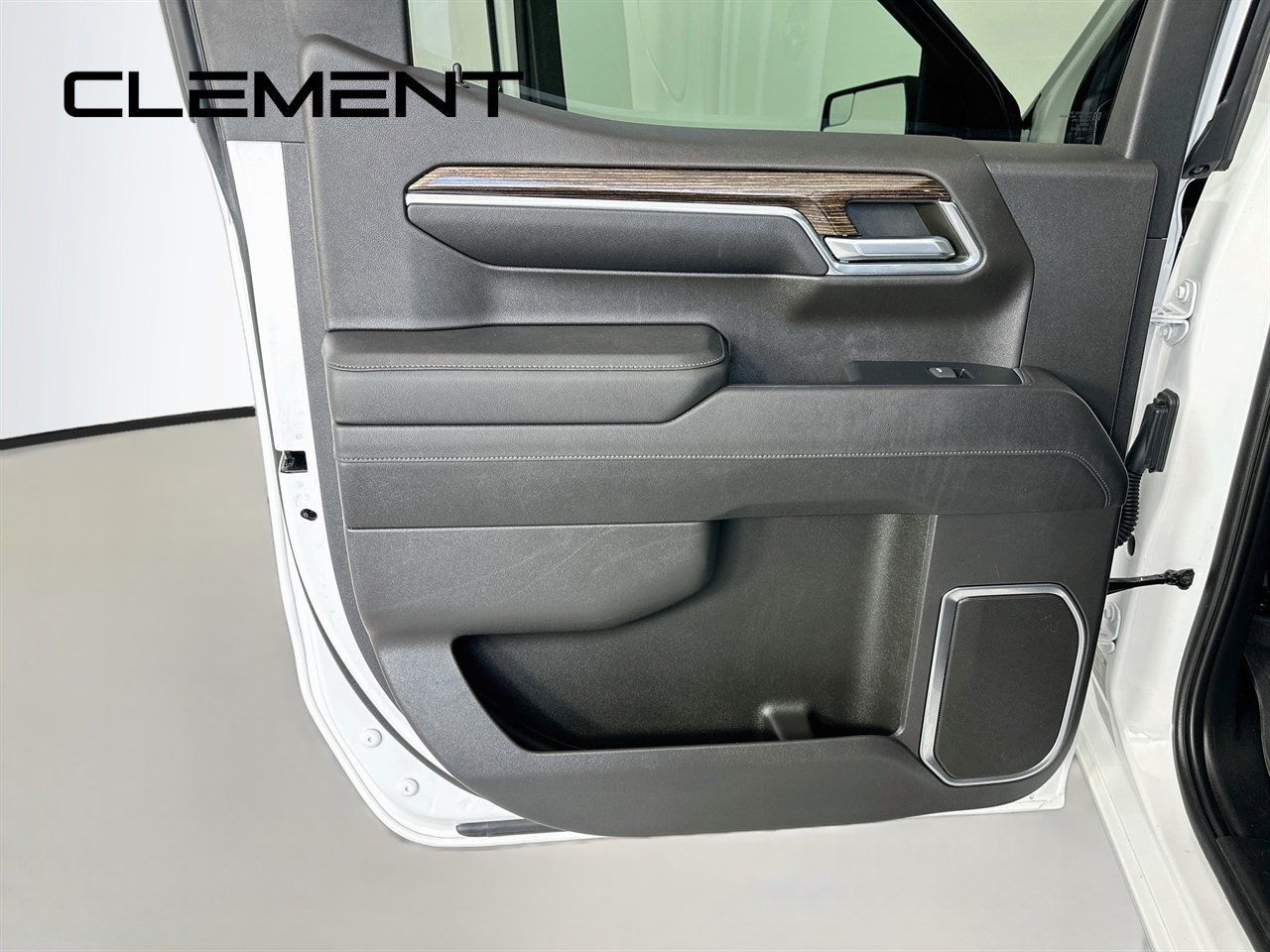 Used 2023 GMC Sierra 1500 Elevation AWD/4WD image 30