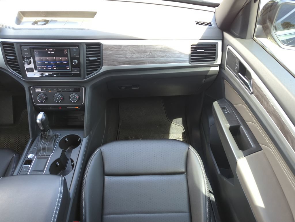 Used 2023 Volkswagen Atlas Cross Sport SE FWD image 16