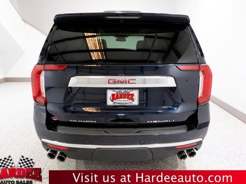 Used 2023 GMC Yukon Denali AWD/4WD image 4
