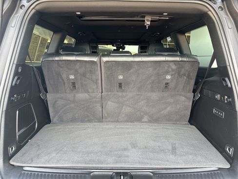 Used 2023 Jeep Wagoneer Series II w/ Premium Group I image 15