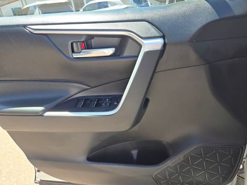 Used 2025 Toyota RAV4 XLE w/ Convenience Package AWD/4WD image 15