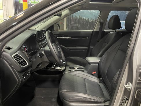 Used 2021 Kia Seltos SX w/ SX Sunroof Package AWD/4WD image 11