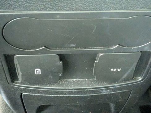 Used 2024 Ford Explorer XLT w/ Equipment Group 202A image 16