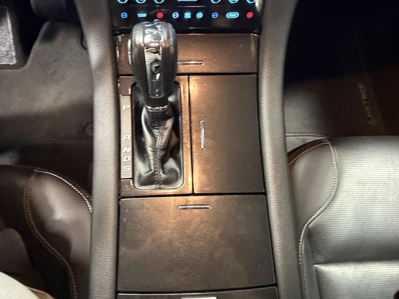 Used 2019 Ford Taurus Limited AWD/4WD image 40