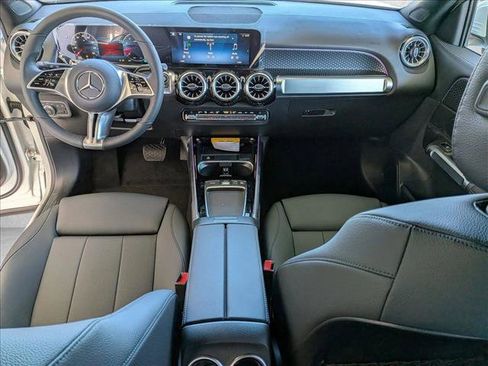 New 2026 Mercedes-Benz GLB 250 image 13
