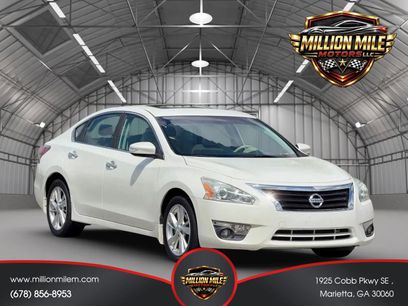 Used 2015 Nissan Altima 2.5 SL w/ Technology Package