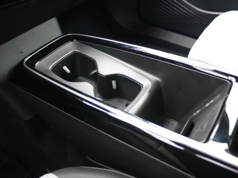 New 2026 Volkswagen ID.4 Pro image 15