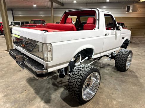 Used 1994 Ford Bronco XLT image 23