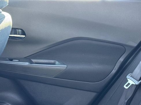 Certified 2024 Nissan Kicks SV image 15