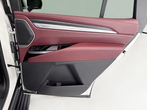 Used 2025 Cadillac Escalade Sport w/ LPO, Floor Liner Package AWD/4WD image 27