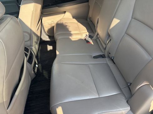 Used 2016 Honda Pilot Touring image 43