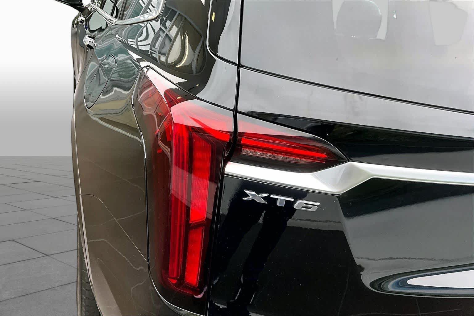 Used 2024 Cadillac XT6 Premium Luxury FWD image 28